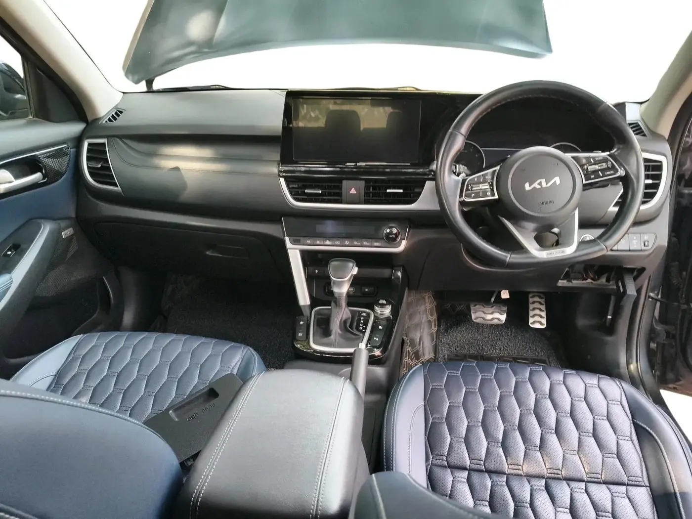 2021 KIA SELTOS X LINE 1.4 PETROL DCT, Petrol, Automatic, 50,192 km, interior