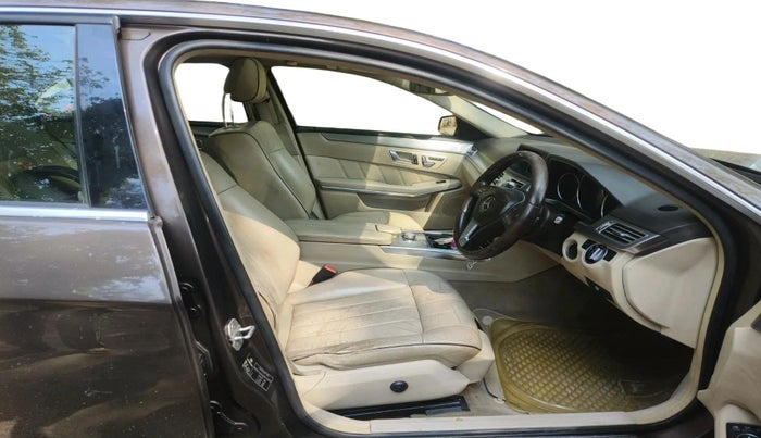 2013 Mercedes Benz E Class E 250 CDI AVANTGARDE, Diesel, Automatic, 1,05,383 km, interior