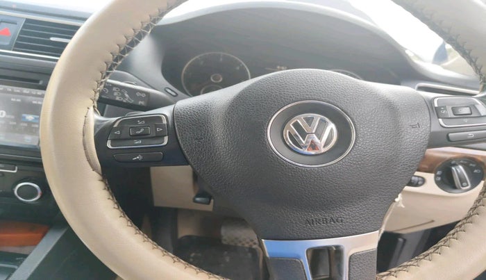 2013 Volkswagen Jetta HIGHLINE TDI AT, Diesel, Automatic, 1,67,441 km, interior