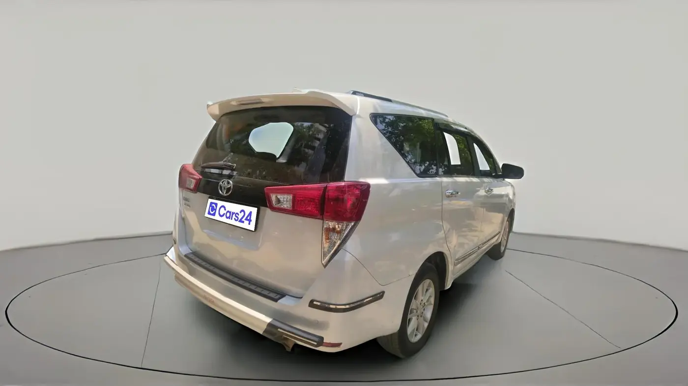 2023 Toyota Innova Crysta 2.4 GX 8STR, Diesel, Manual, 42,019 km, exterior