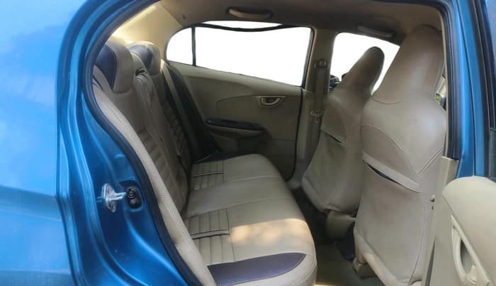 2013 Honda Amaze 1.5L I-DTEC S, Diesel, Manual, 1,93,635 km, interior