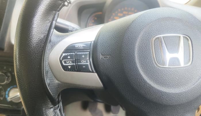 2013 Honda Amaze 1.5L I-DTEC S, Diesel, Manual, 1,93,635 km, interior