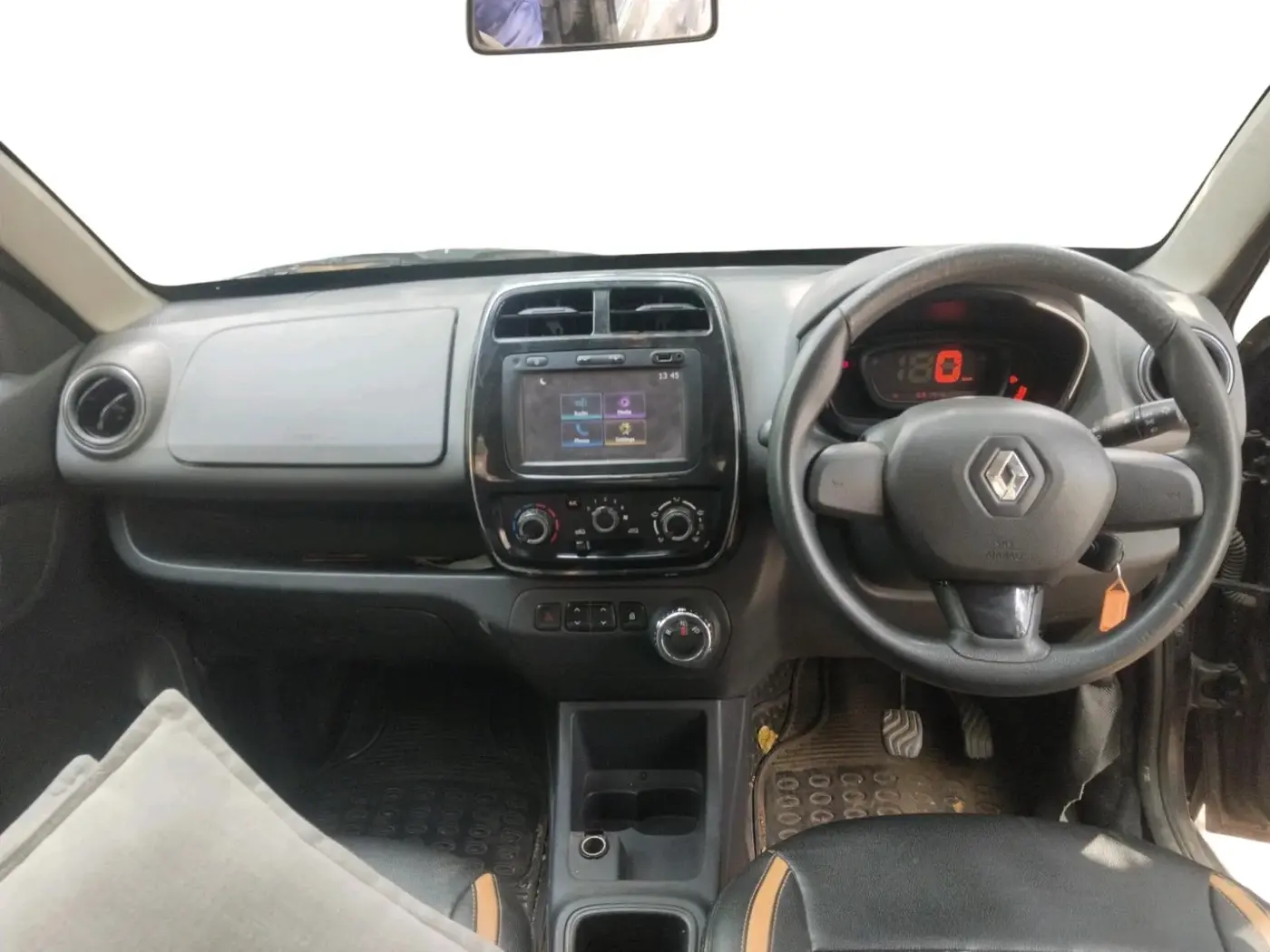 2016 Renault Kwid RXT 1.0 AMT, Petrol, Automatic, 66,141 km, interior