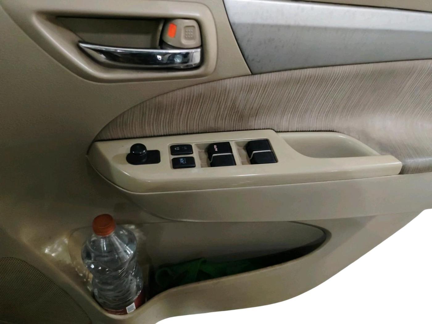 2013 Maruti Ertiga VDI, Diesel, Manual, 1,65,412 km, interior
