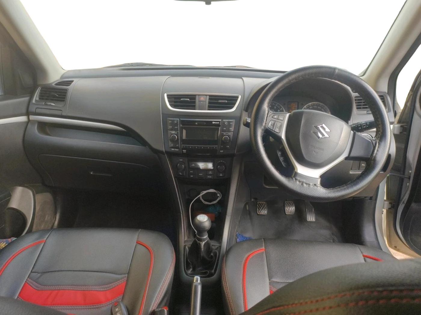 2014 Maruti Swift ZXI, Petrol, Manual, 86,029 km, interior