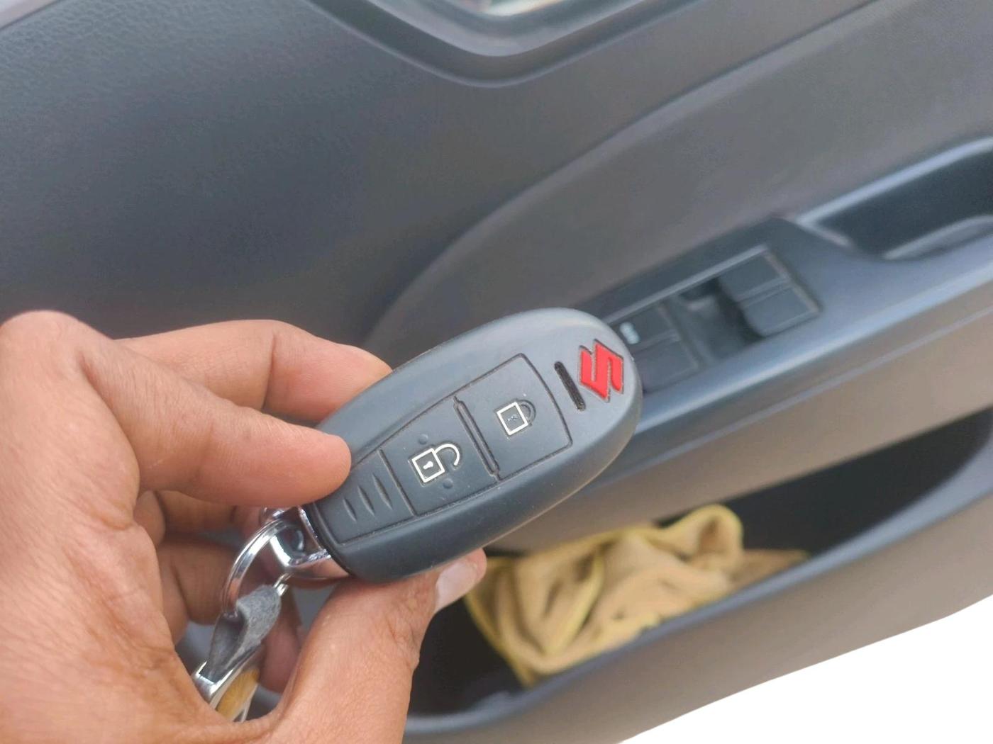 2014 Maruti Swift ZXI, Petrol, Manual, 86,029 km, interior