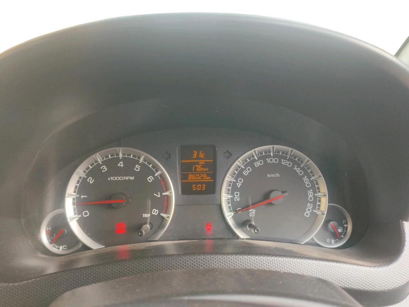 2014 Maruti Swift ZXI, Petrol, Manual, 86,029 km, interior