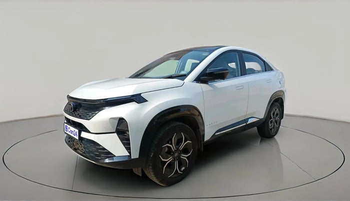 2025 Tata Curvv Creative Plus S 1.5 Diesel 7DCA, Diesel, Automatic, 4,811 km, exterior