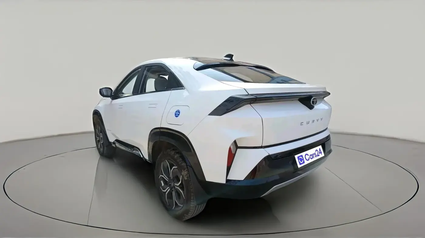 2025 Tata Curvv Creative Plus S 1.5 Diesel 7DCA, Diesel, Automatic, 4,811 km, exterior