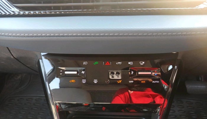 2025 Tata Curvv Creative Plus S 1.5 Diesel 7DCA, Diesel, Automatic, 4,811 km, interior