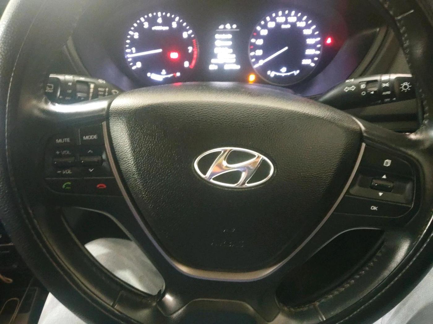 2016 Hyundai i20 Active 1.2 SX, Petrol, Manual, 84,773 km, interior