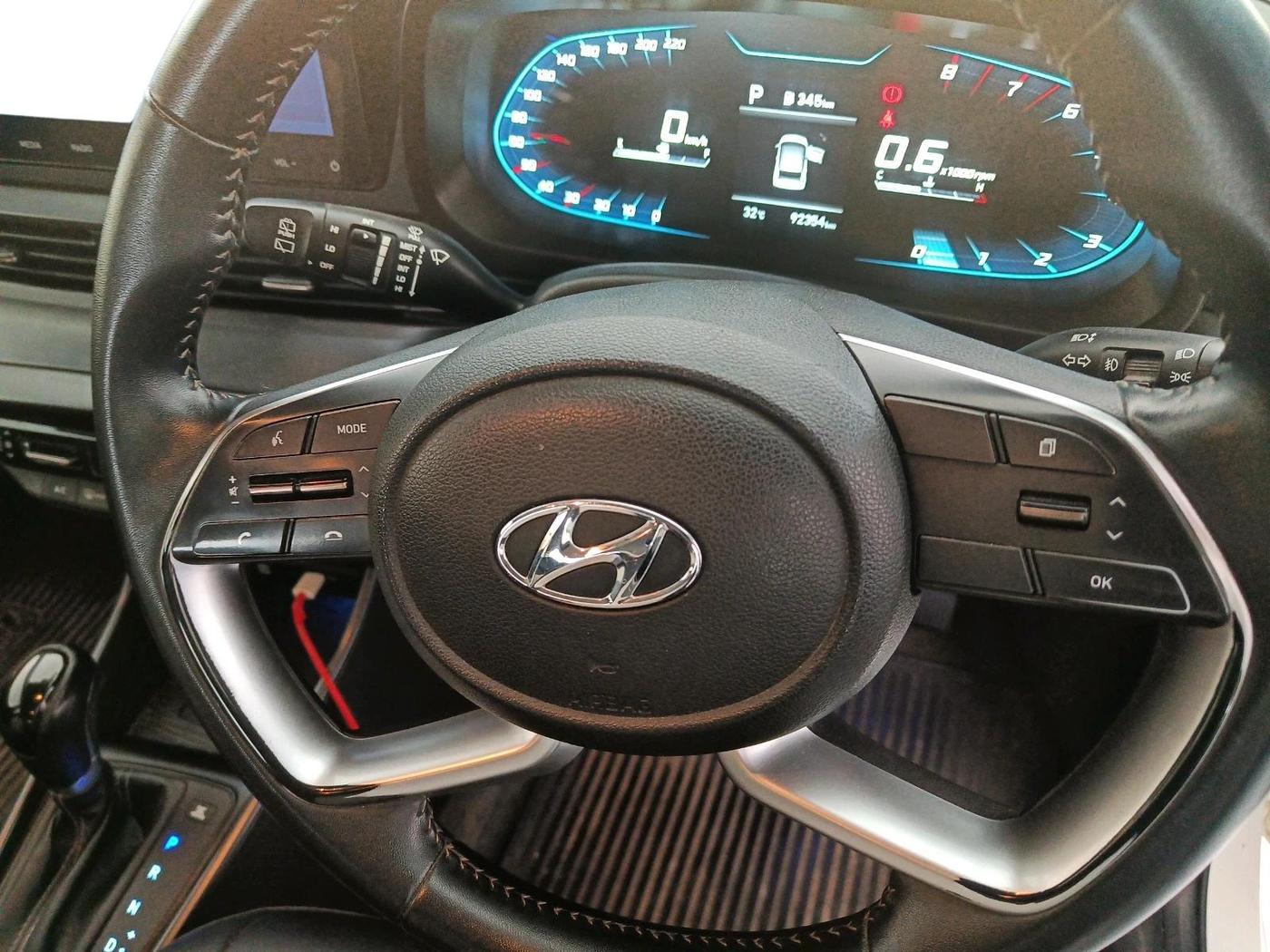 2022 Hyundai NEW I20 ASTA 1.2 AT, Petrol, Automatic, 92,354 km, interior
