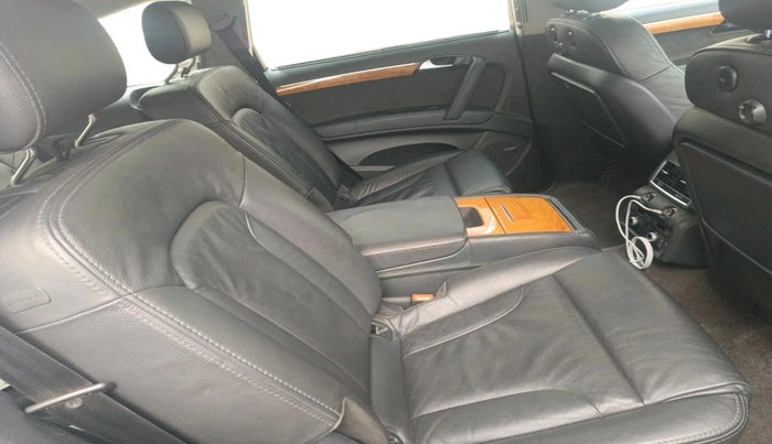 2014 Audi Q7 35 TDI PREMIUM, Diesel, Automatic, 1,12,027 km, interior