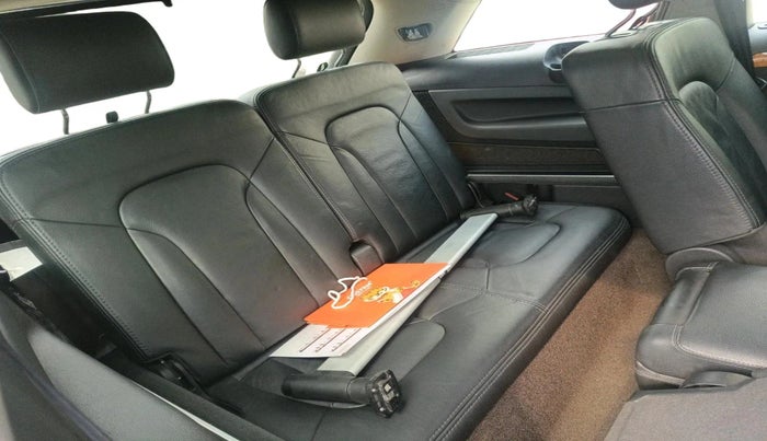 2014 Audi Q7 35 TDI PREMIUM, Diesel, Automatic, 1,12,027 km, interior