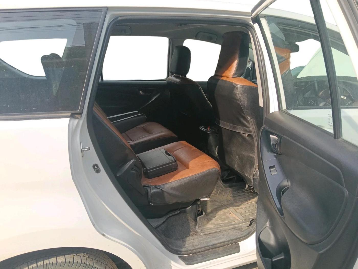 2023 Toyota Innova Crysta 2.4 GX 7STR, Diesel, Manual, 99,019 km, interior