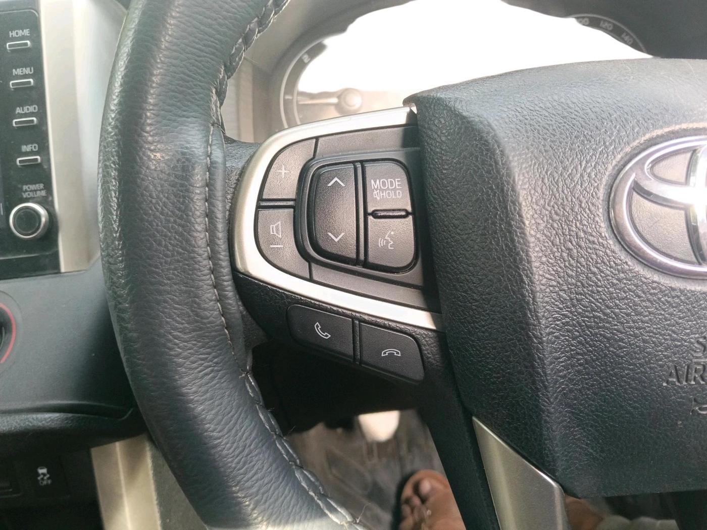 2023 Toyota Innova Crysta 2.4 GX 7STR, Diesel, Manual, 99,019 km, interior