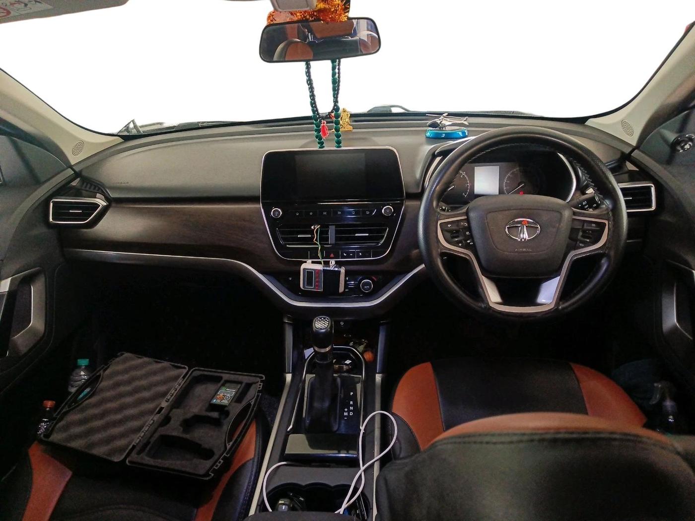 2022 Tata Harrier XTA 2.0L KRYOTEC PLUS, Diesel, Automatic, 58,926 km, interior
