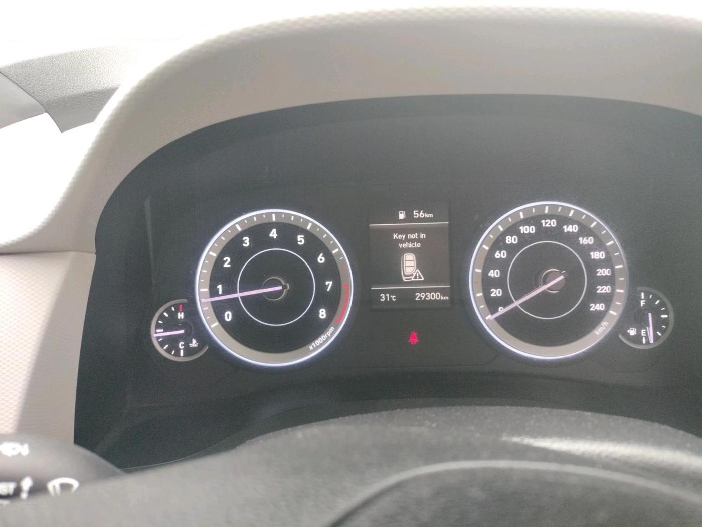 2022 Hyundai Creta SX 1.5 PETROL, Petrol, Manual, 29,300 km, interior