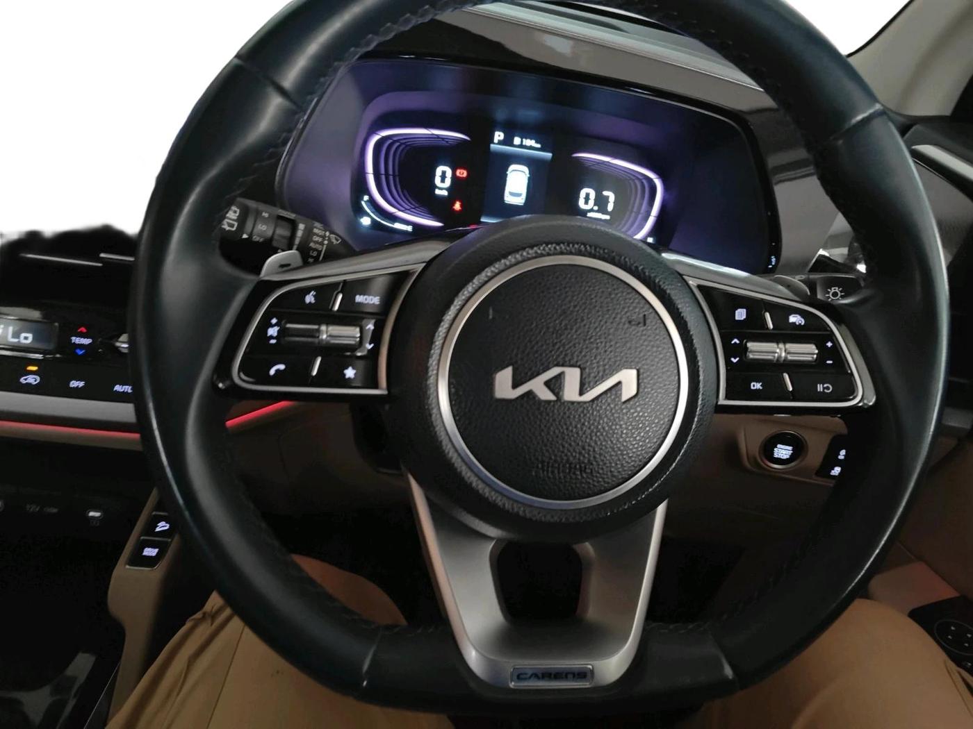 2023 KIA CARENS LUXURY PLUS 1.5 DIESEL AT 7 STR, Diesel, Automatic, 15,524 km, interior