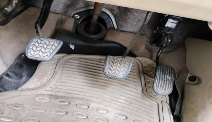 2007 Toyota Innova G4 2.5 8 STR, Diesel, Manual, 79,100 km, interior