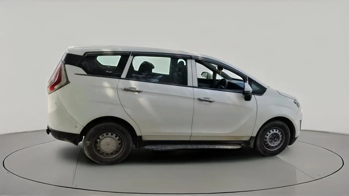 2019 Mahindra MARAZZO M2 8 STR, Diesel, Manual, 1,29,000 km, exterior