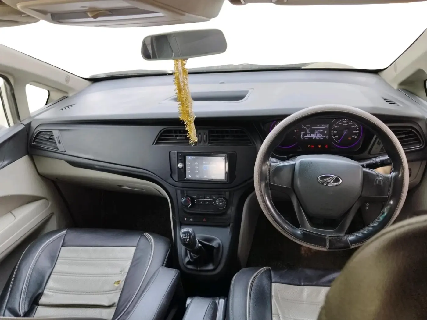 2019 Mahindra MARAZZO M2 8 STR, Diesel, Manual, 1,29,000 km, interior