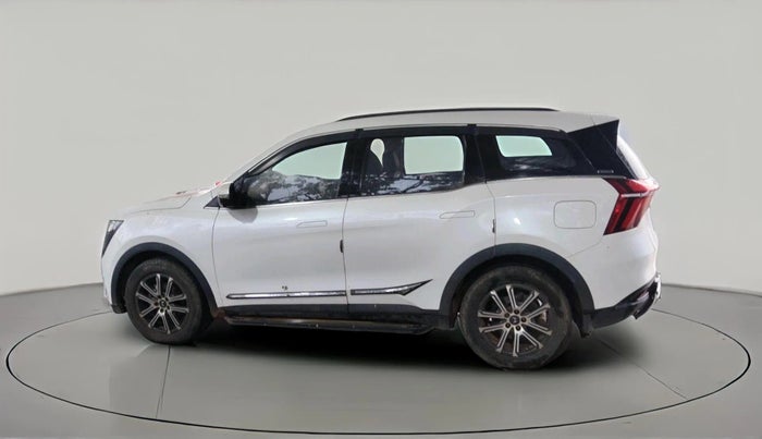 2023 Mahindra XUV700 AX 7 LUXURY D MT 7 STR, Diesel, Manual, 1,19,258 km, exterior