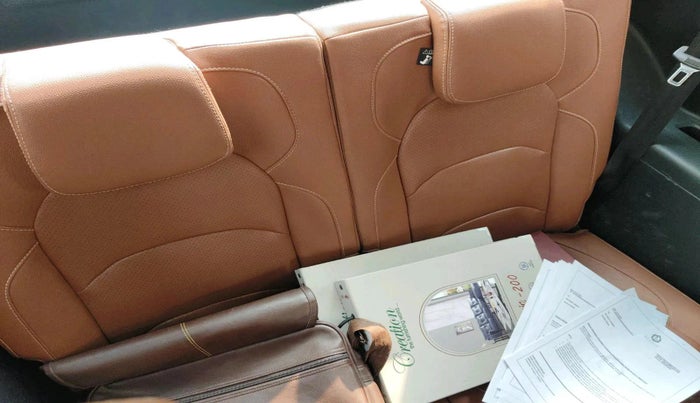 2022 MG HECTOR PLUS SHARP 2.0 DIESEL TURBO MT 6-STR DUAL TONE, Diesel, Manual, 99,148 km, interior