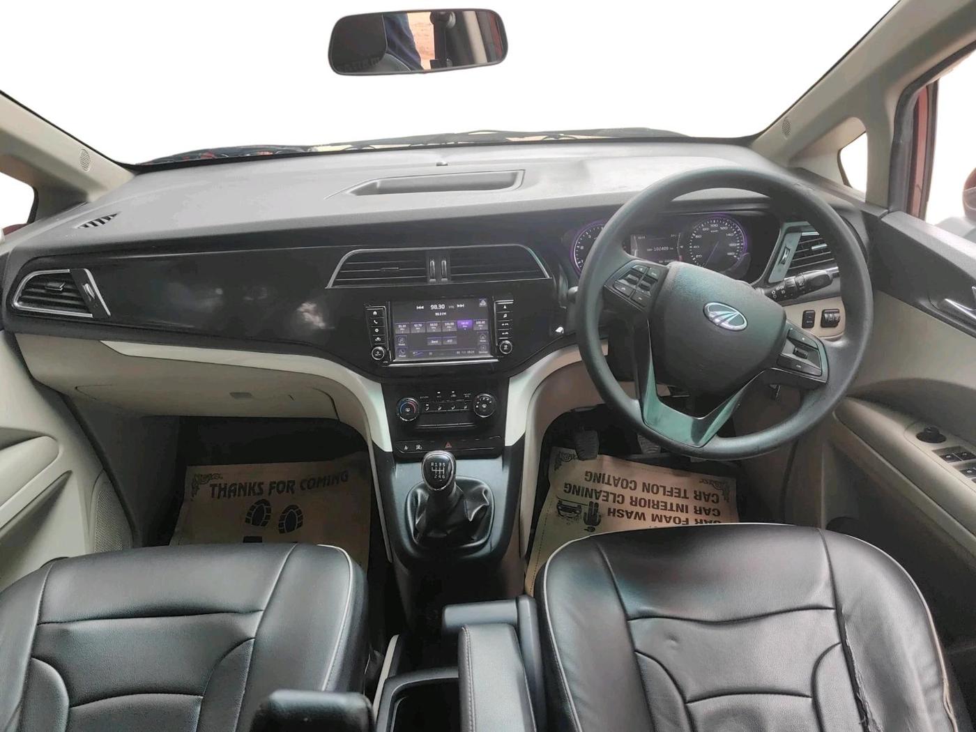 2020 Mahindra MARAZZO M6 8 STR, Diesel, Manual, 1,02,409 km, interior
