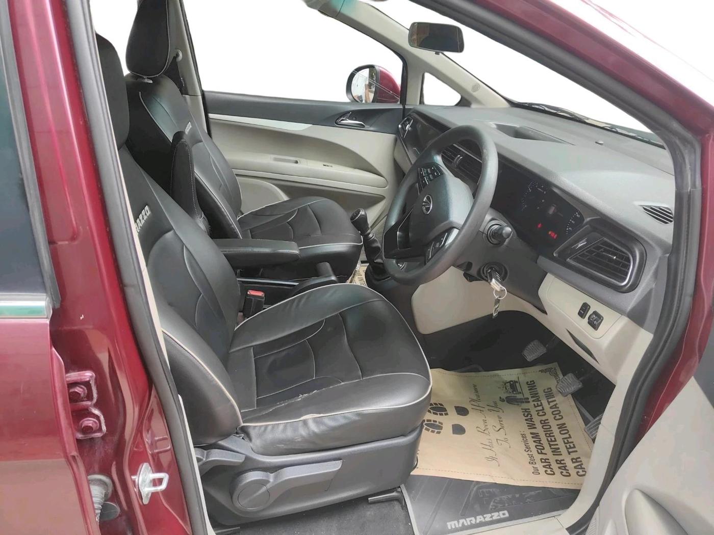 2020 Mahindra MARAZZO M6 8 STR, Diesel, Manual, 1,02,409 km, interior