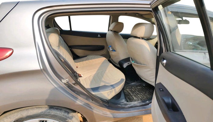 2013 Hyundai i20 MAGNA 1.2, Petrol, Manual, 93,845 km, interior