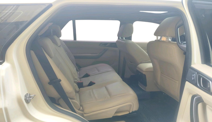 2021 Ford Endeavour TITANIUM PLUS 2.0 4X2 AT SUNROOF, Diesel, Automatic, 83,580 km, interior