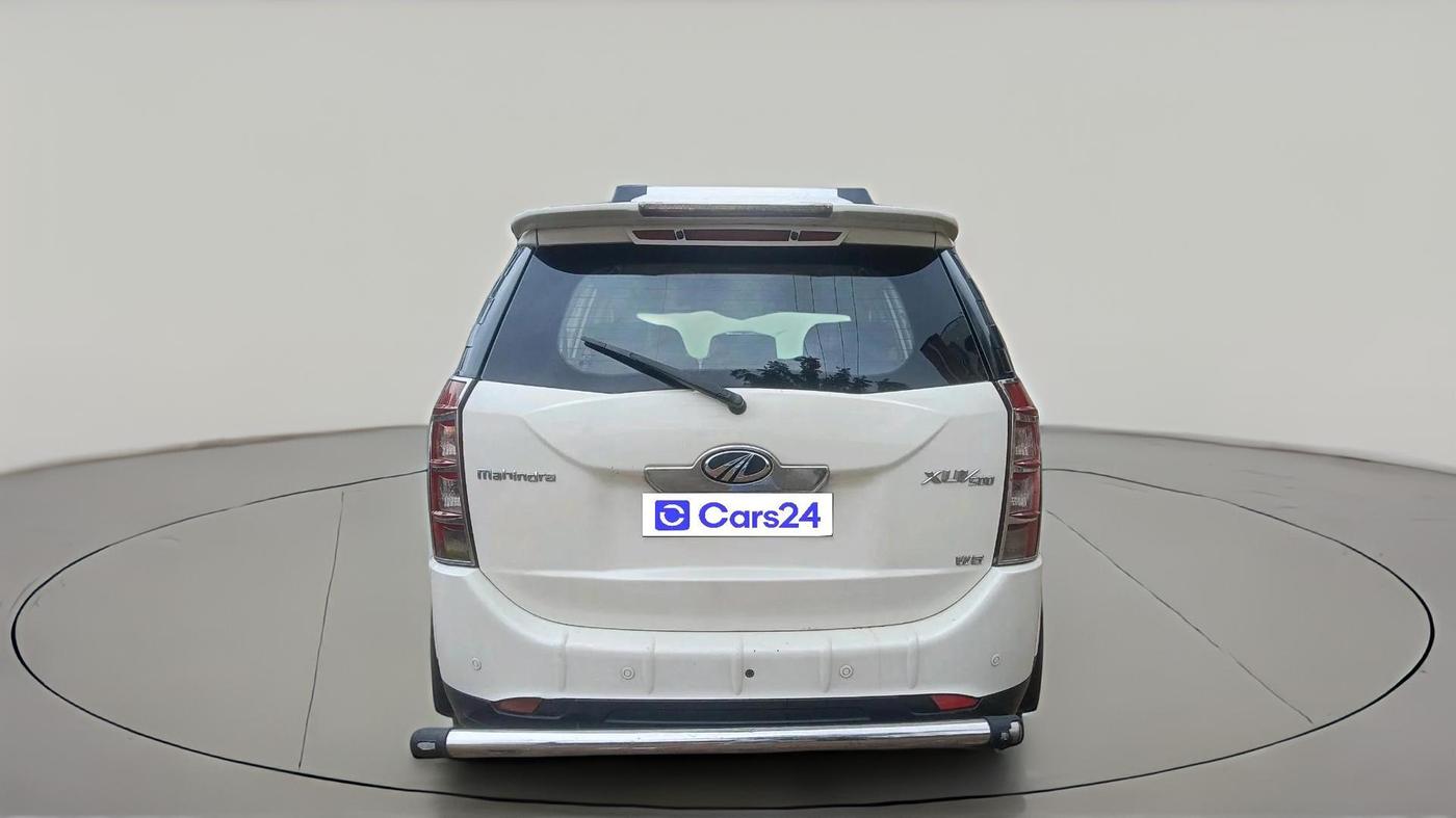 2014 Mahindra XUV500 W8, Diesel, Manual, 2,06,089 km, exterior