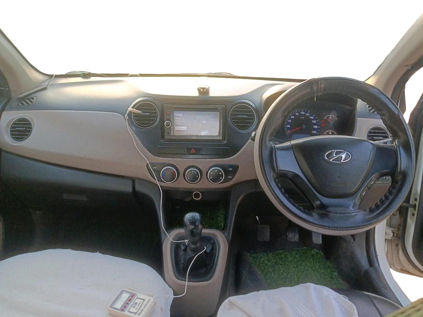 2018 Hyundai XCENT PRIME T PLUS CRDI, Diesel, Manual, 1,63,095 km, interior