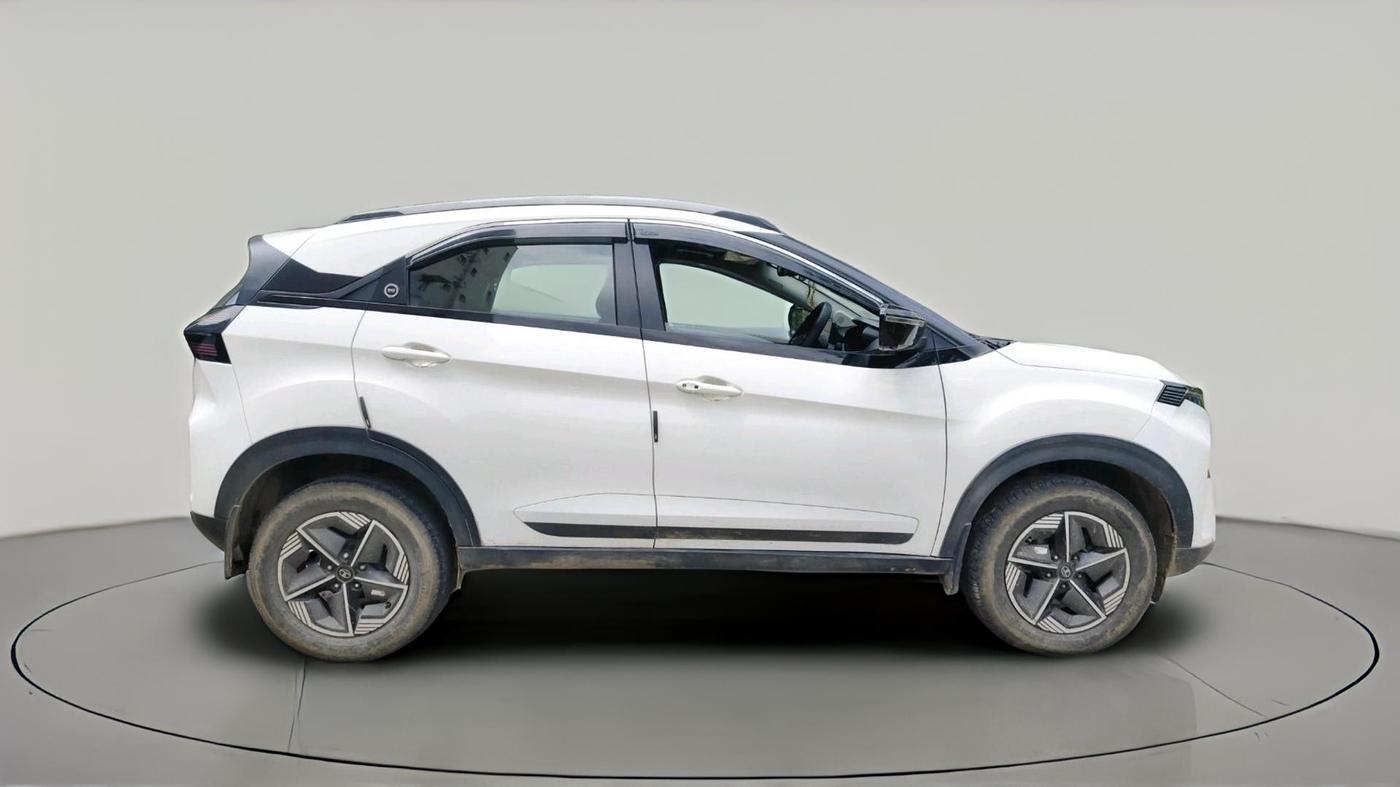 2023 Tata NEXON CREATIVE + 1.2 PETROL, Petrol, Manual, 33,719 km, exterior