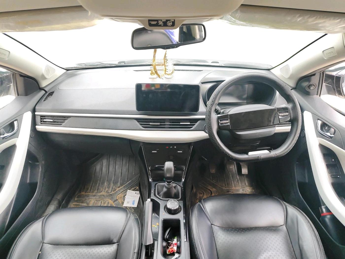 2023 Tata NEXON CREATIVE + 1.2 PETROL, Petrol, Manual, 33,719 km, interior