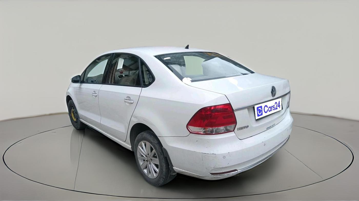 2016 Volkswagen Vento HIGHLINE PETROL AT, Petrol, Automatic, 1,00,935 km, exterior