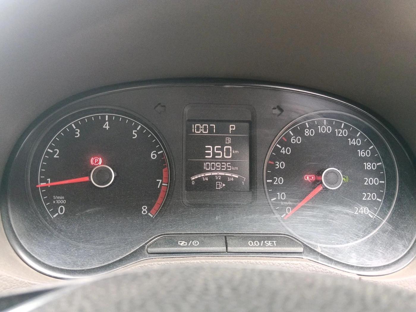 2016 Volkswagen Vento HIGHLINE PETROL AT, Petrol, Automatic, 1,00,935 km, interior