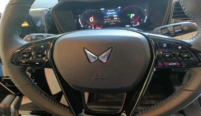 2025 Mahindra XUV 3XO AX5L 1.2 TGDi AT, Petrol, Automatic, 7,534 km, interior