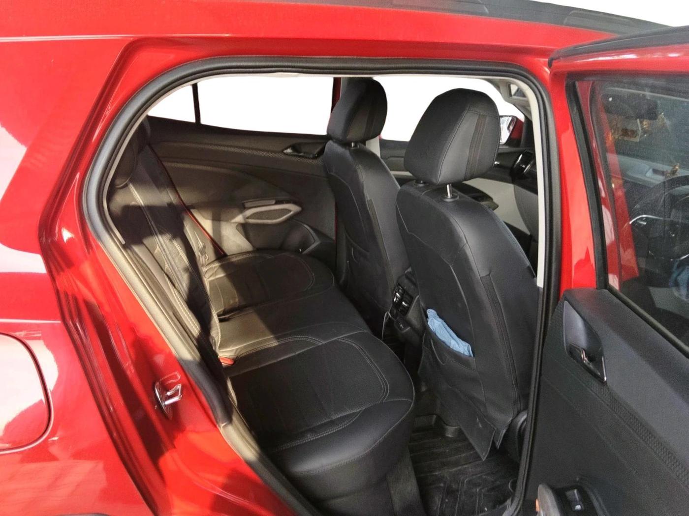 2025 Skoda Kylaq Signature, Petrol, Manual, 16,056 km, interior