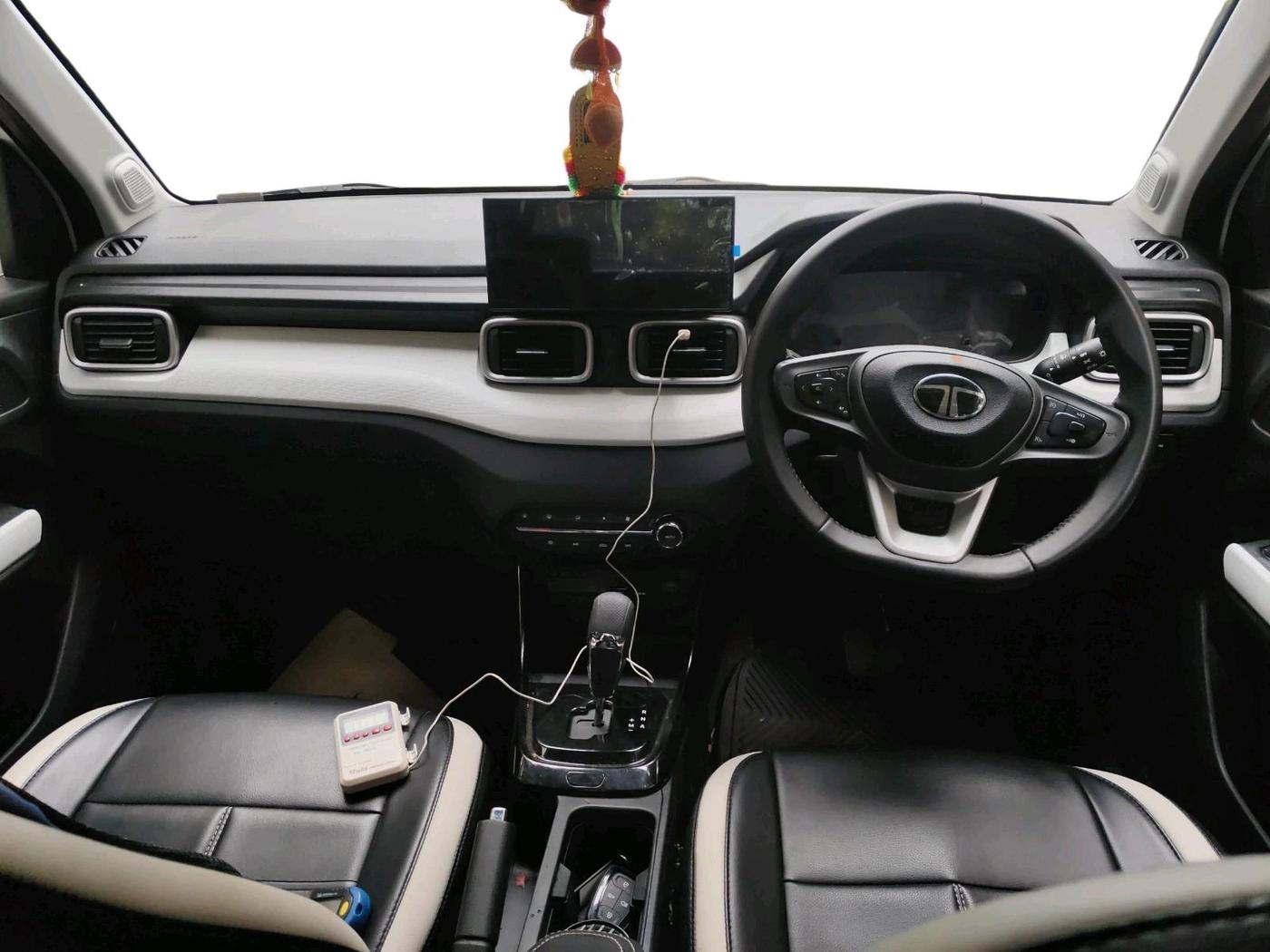 2024 Tata PUNCH Creative Plus (S) AMT, Petrol, Automatic, 5,742 km, interior