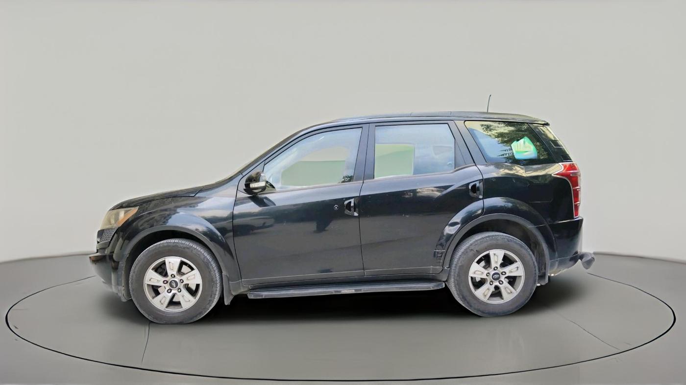2013 Mahindra XUV500 W8, Diesel, Manual, 1,43,687 km, exterior