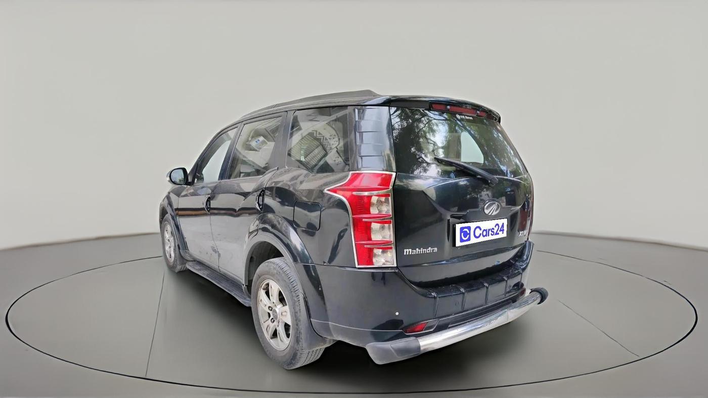 2013 Mahindra XUV500 W8, Diesel, Manual, 1,43,687 km, exterior