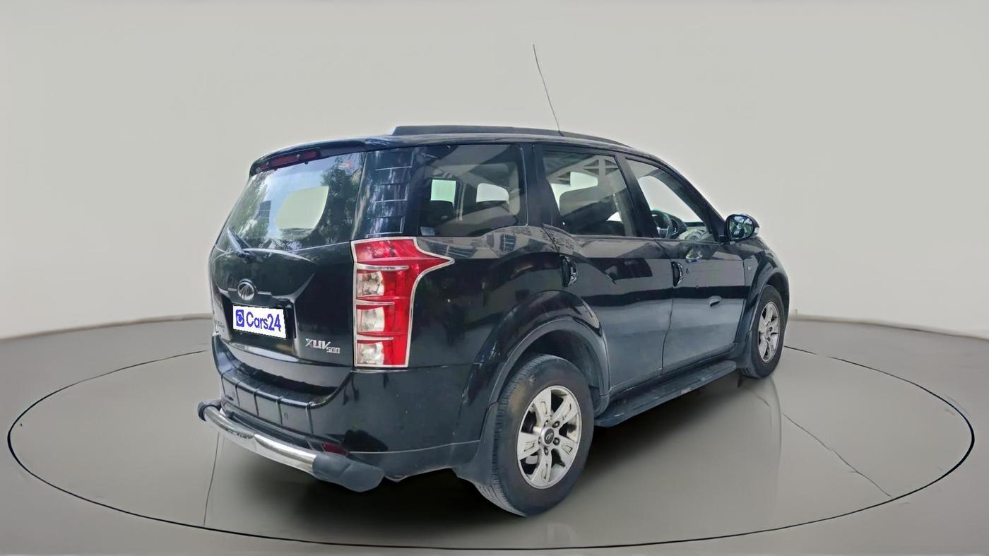 2013 Mahindra XUV500 W8, Diesel, Manual, 1,43,687 km, exterior