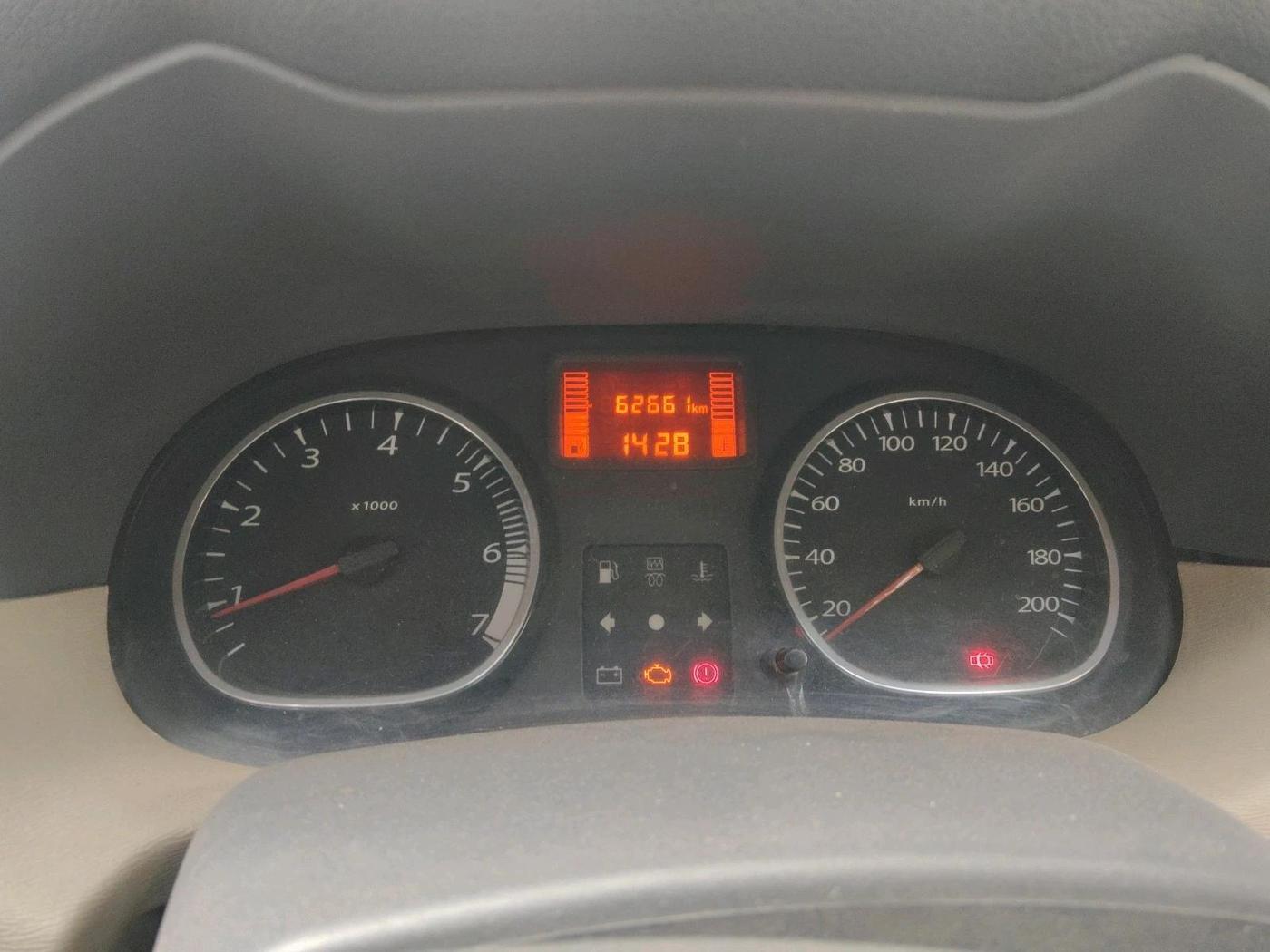 2013 Renault Duster 85 PS RXL DIESEL, Diesel, Manual, 62,661 km, interior