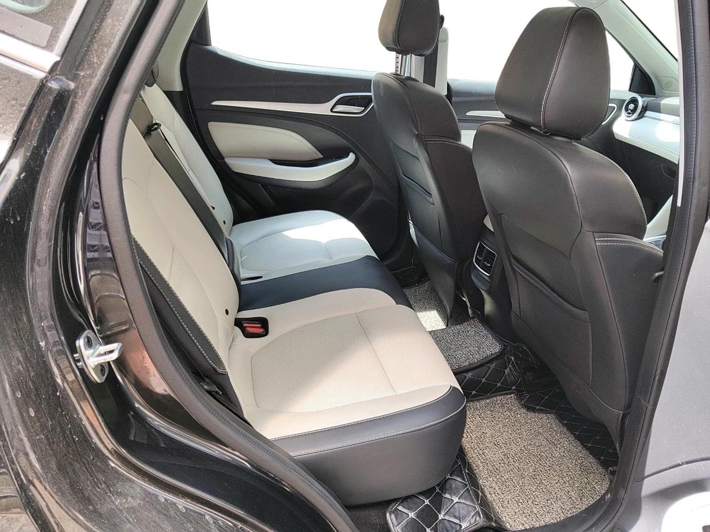 2025 MG ASTOR Sharp Pro 1.5 CVT (Ivory), Petrol, Automatic, 27,518 km, interior