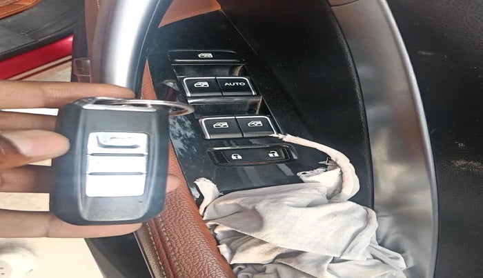 2020 MG HECTOR PLUS SHARP 1.5 PETROL TURBO DCT 6-STR, Petrol, Automatic, 70,193 km, interior