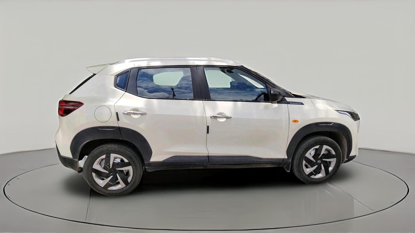 2025 Nissan MAGNITE Visia EZ-Shift, Petrol, Automatic, 15,416 km, exterior