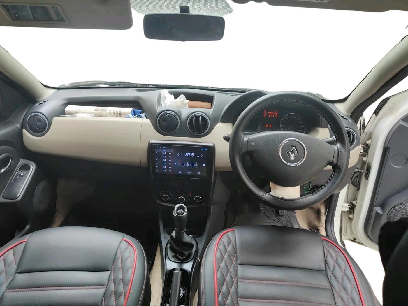 2013 Renault Duster 85 PS RXL DIESEL, Diesel, Manual, 93,857 km, interior