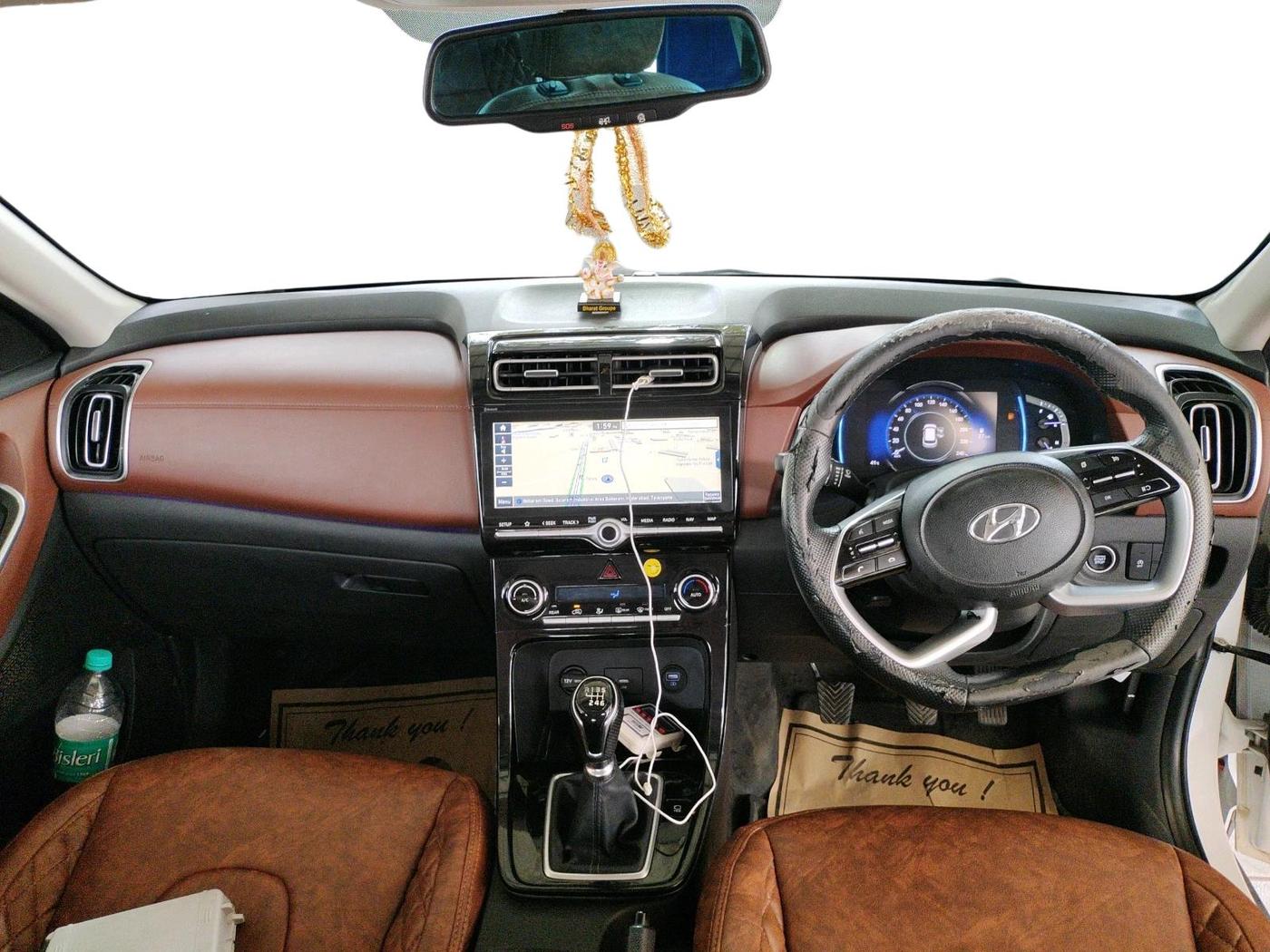 2023 Hyundai ALCAZAR PRESTIGE 1.5 TURBO PETROL MT 7STR, Petrol, Manual, 27,509 km, interior